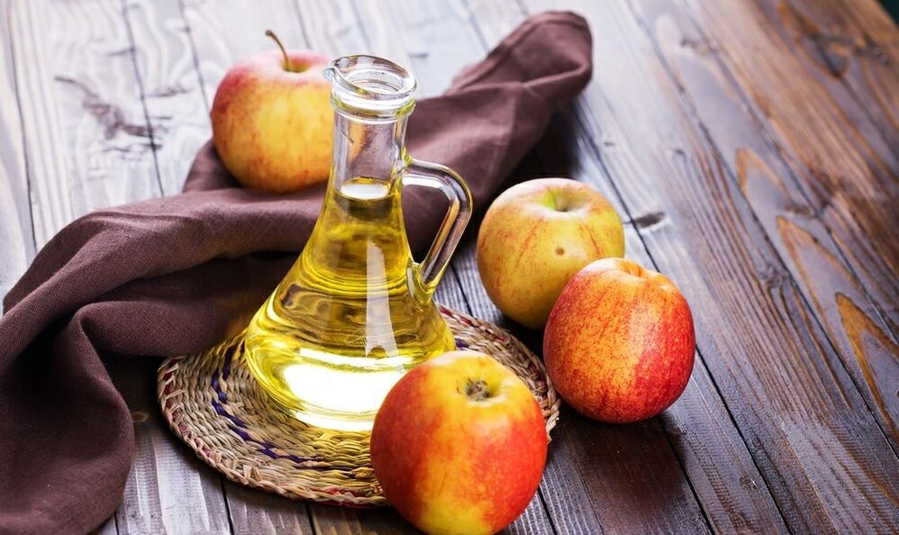 apples and apple cider vinegar on the weight loss table